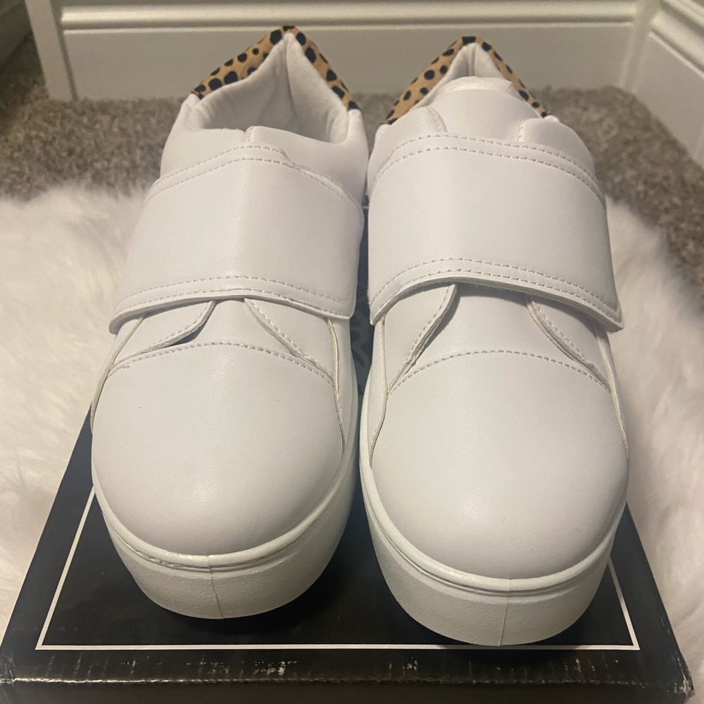 Brand New Qupid Moody Sneakers